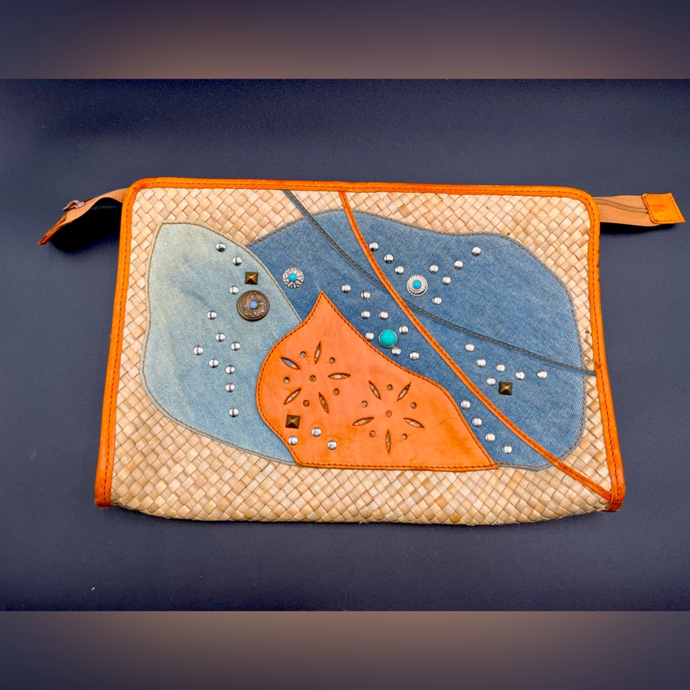 Vintage Valerie Made in Italy Large Oversized Envelope Clutch Handbag W/ Zipper